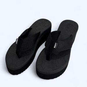 Roxy Black Wedge Platform Sandals - US Size 8